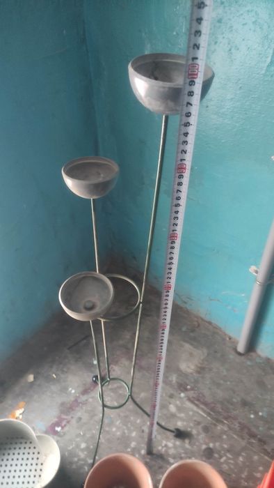 Подставка под цветы