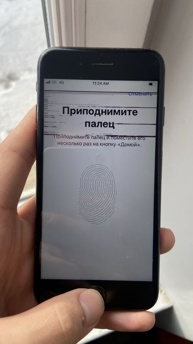 Продам iPhone 7 на 32 гб