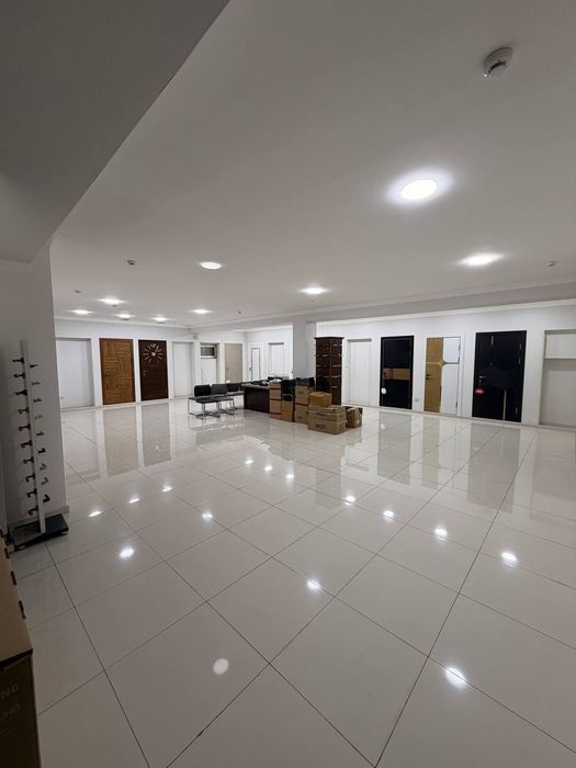 Noturar bino ijaraga beriladi umumiy 640 kv.m