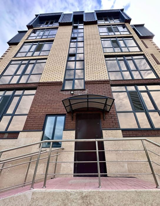 Квартира 3 комнатная ранее не сдавалась!