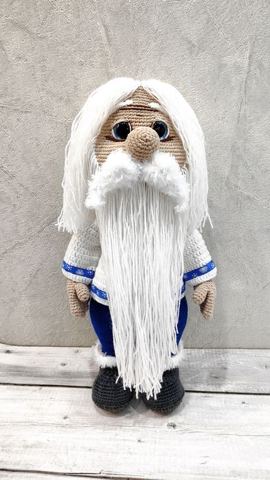 Дед Мороз - игрушка вязаная