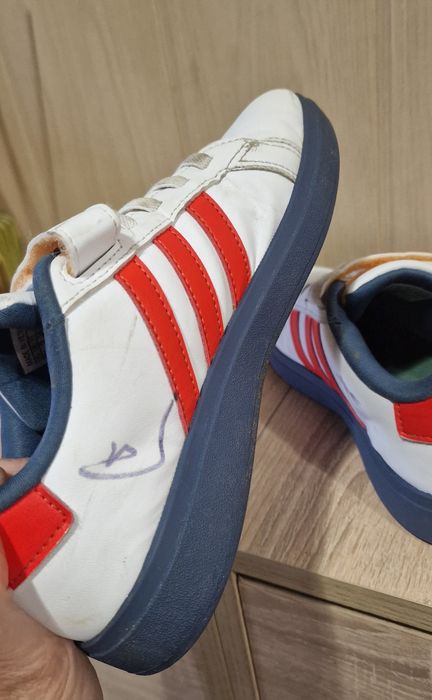 Маратонки Adidas 34 номер