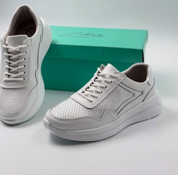 Летние кроссовки