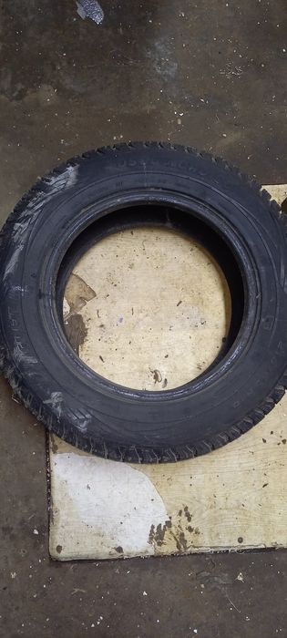 Шины зимние 215/65/16