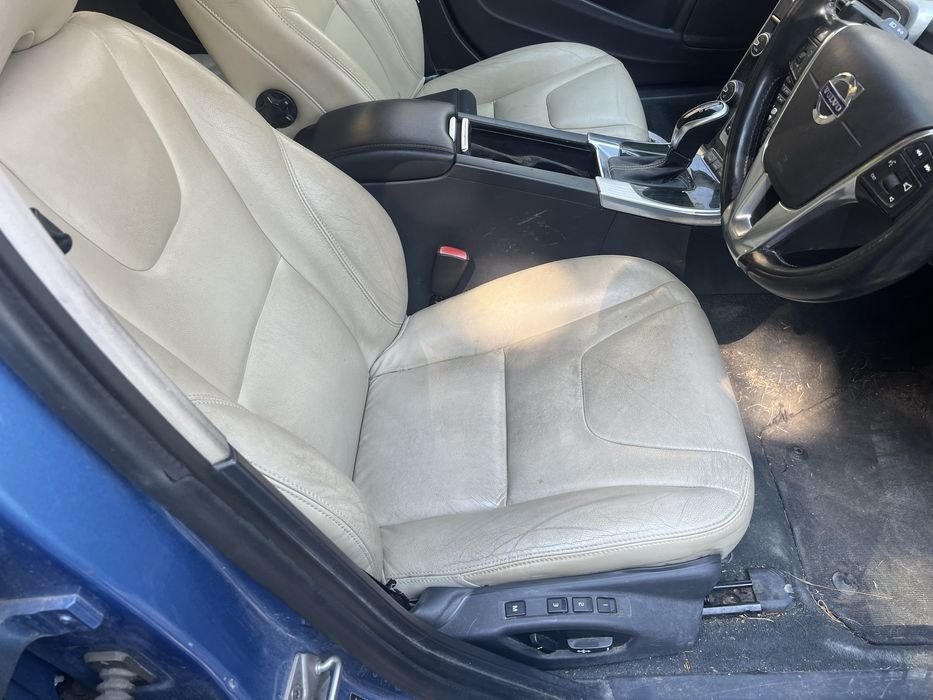 Volvo V60 Plug-In Hybrid D6 AWD НА ЧАСТИ