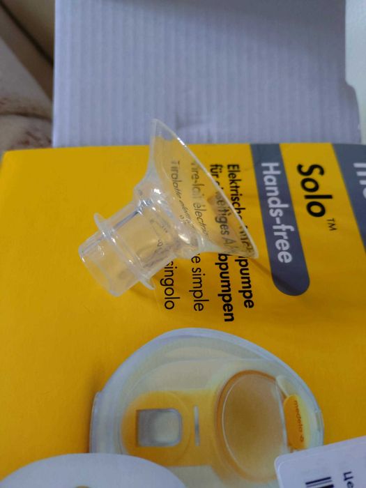 Помпа за кърма Medela Solo Hands free