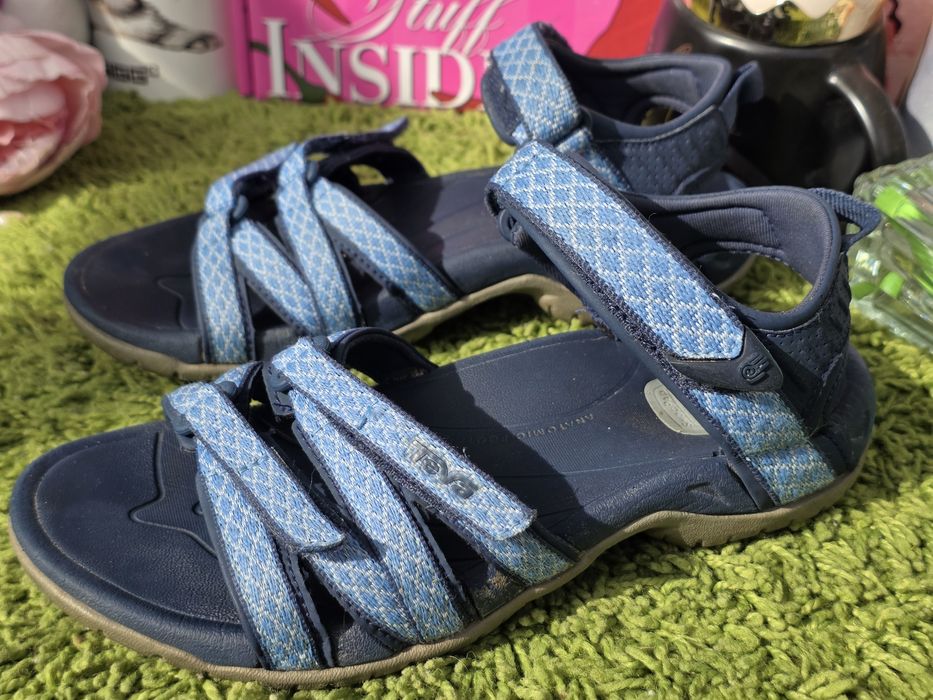 Teva сандали N36