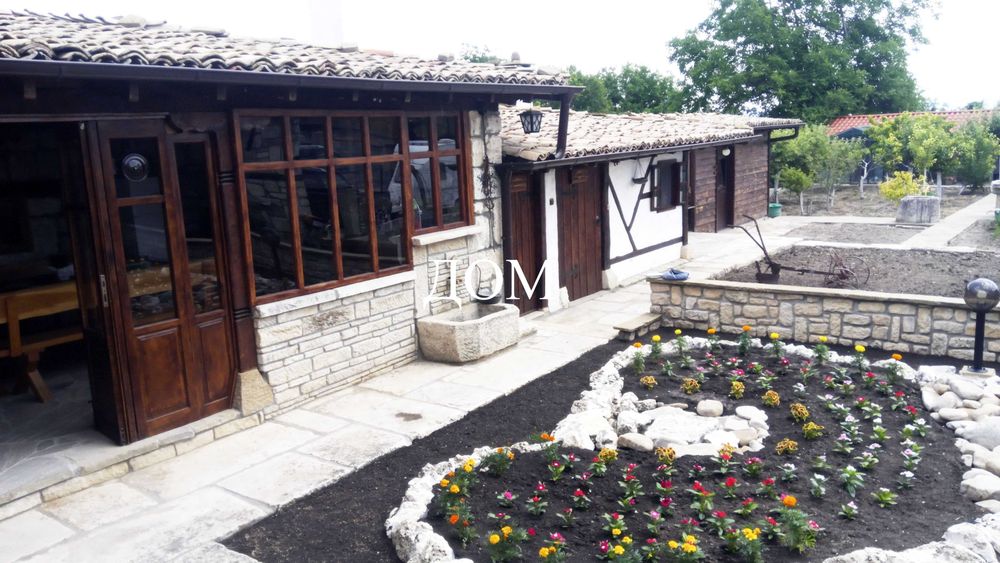 Продава се Къща в Шумен, Дивдядово - 200 кв.м за 1658 €/кв.м - Снимка #1