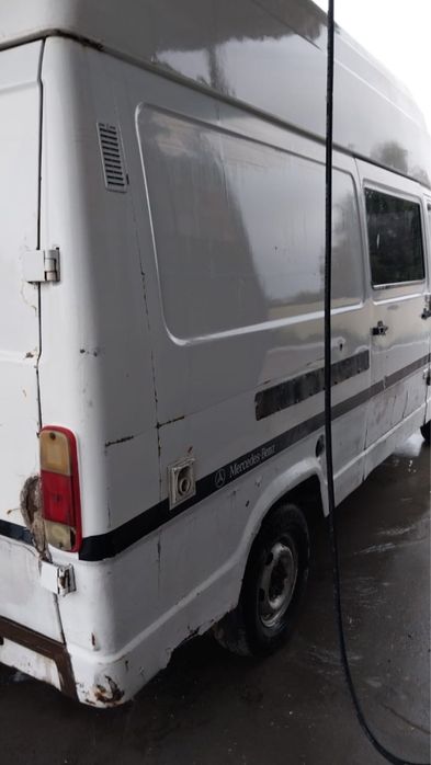 Mercedes T1 sprinter