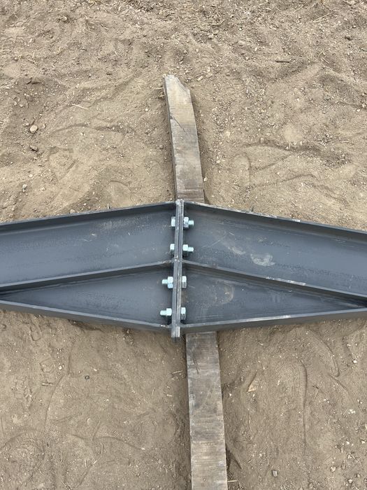 Vând hală structura metalică 10x30x4 la pretul de 4500 euro