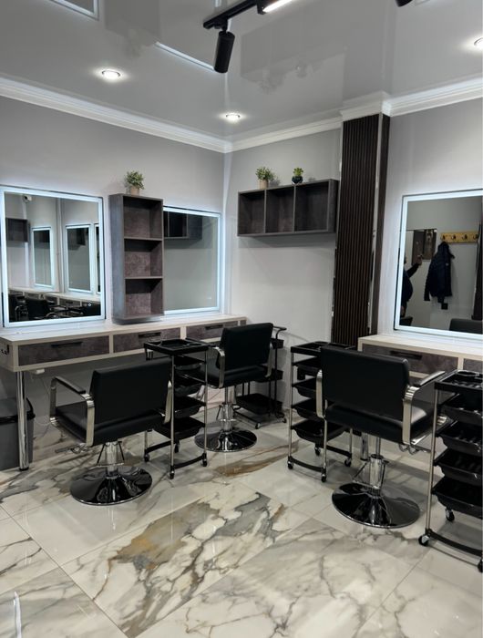 Сдам в аренду парихмахерское место!