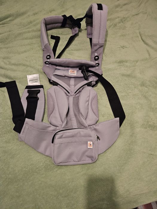 Marsupiu ergobaby ergonomic