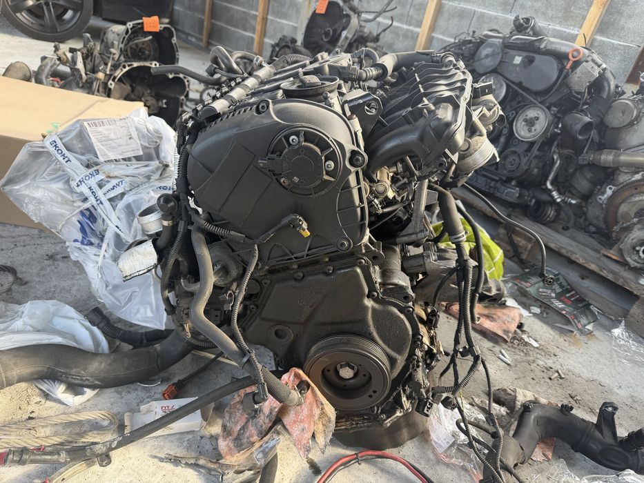 Ауди А5  2.0 TFSI бензин 2010 Г обрудван двигател