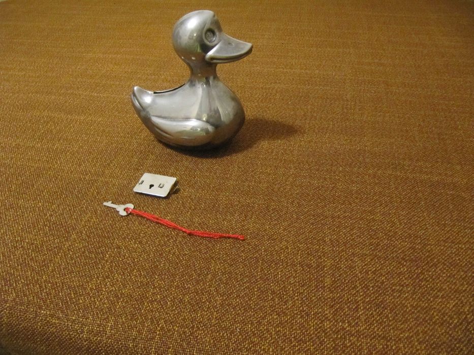 детска спестовна касичка-метално пате