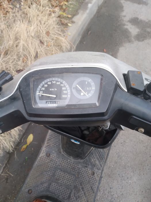 Suzuki address v100-13se