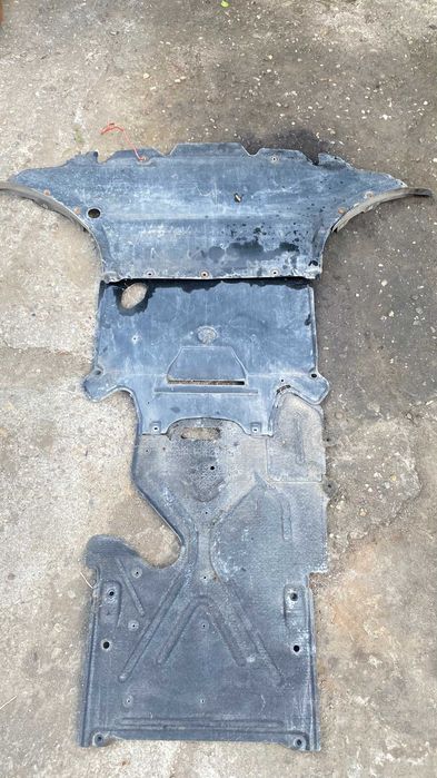 Set Scuturi Cutie/Motor Audi A4 B8 8K (2008-2012)