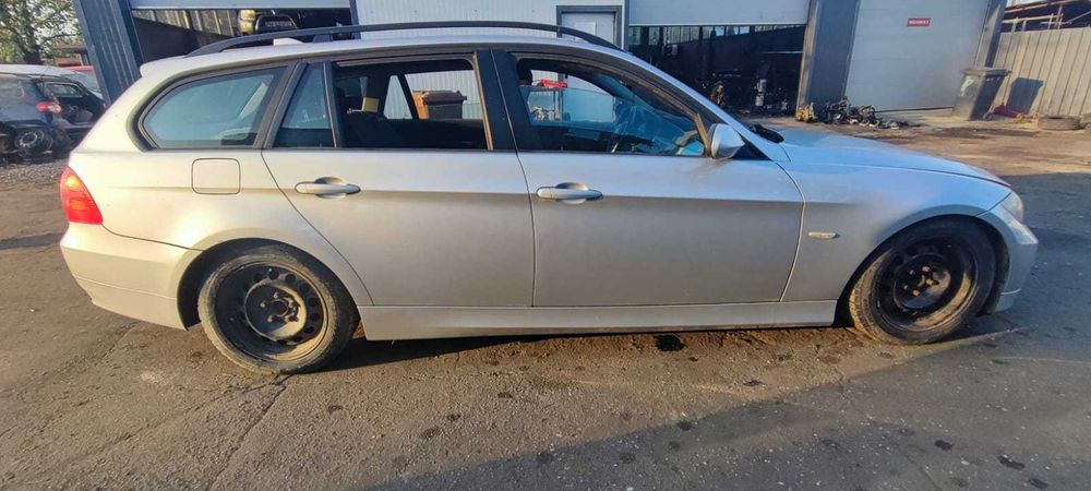 Dezmembrez BMW E91 320D N47 an 2008 cod motor N47D20A 177cp