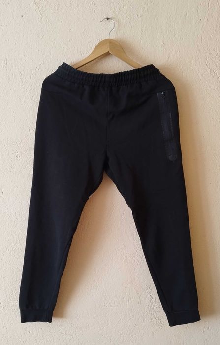 100% Оригинално мъжко ватирано спортно долнище NIKE!