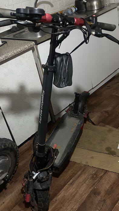 Самокат Куго М4 про