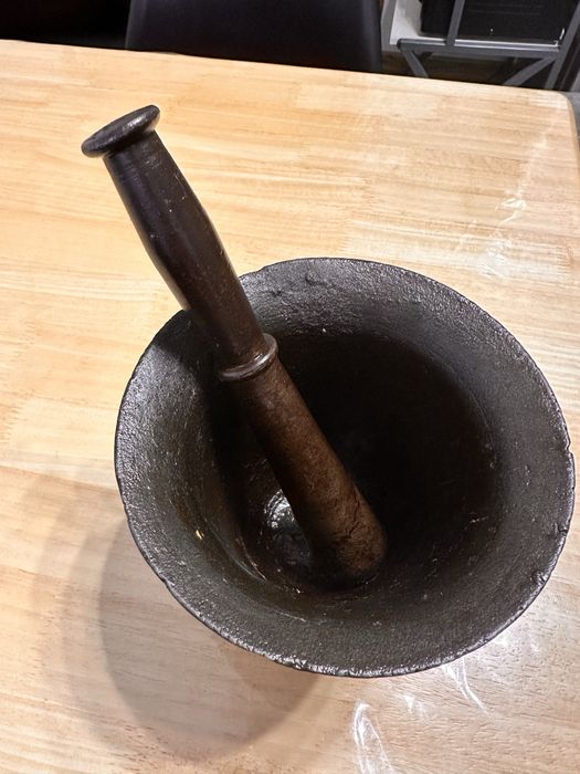 Чугунная ступка антиквариат