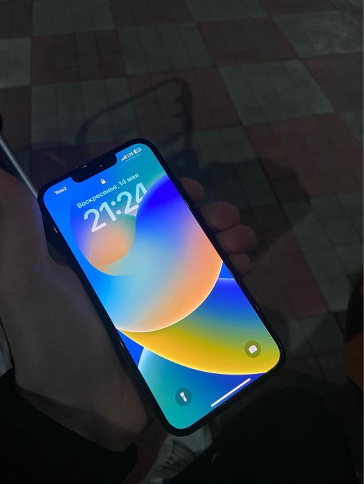 iPhone 14 в хорошем состояние