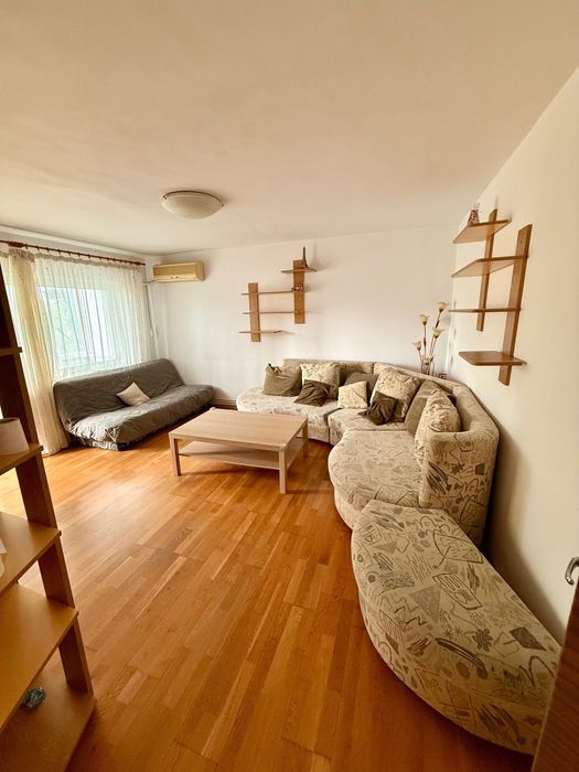 3 camere de inchiriat Apusului