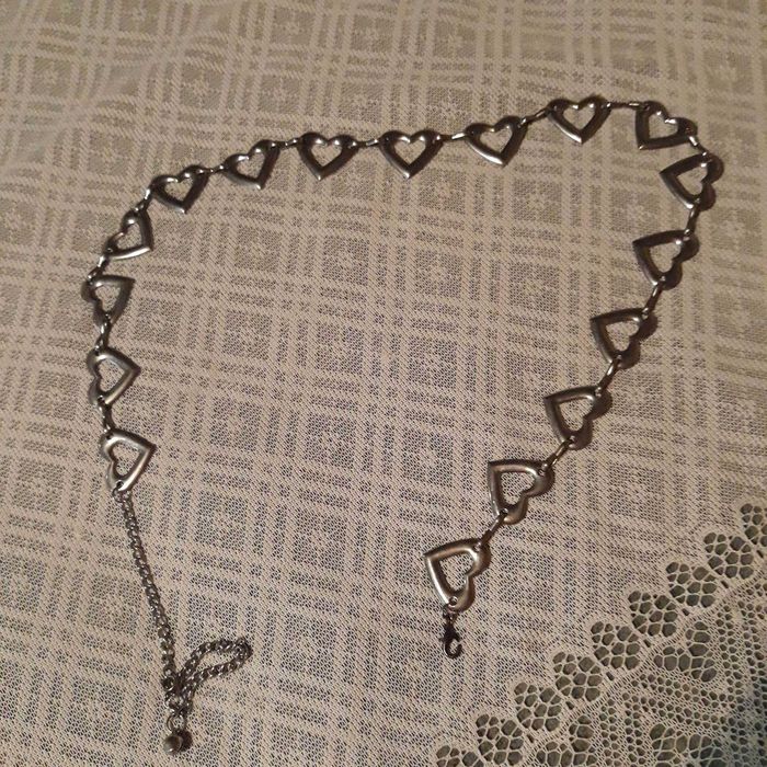 Метални ,сребристи Колани