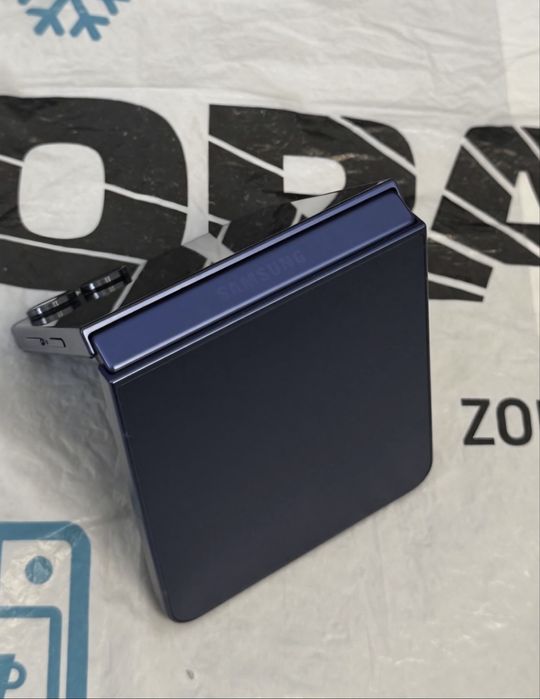 ***КАТО НОВ 512GB Samsung Z Flip 7 Зора Гаранция 2027г. Blue / Син