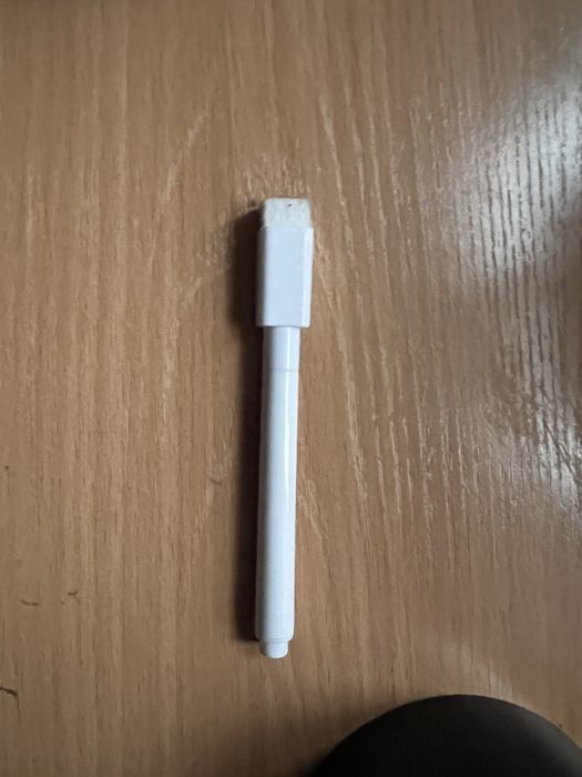 Настольная лампа