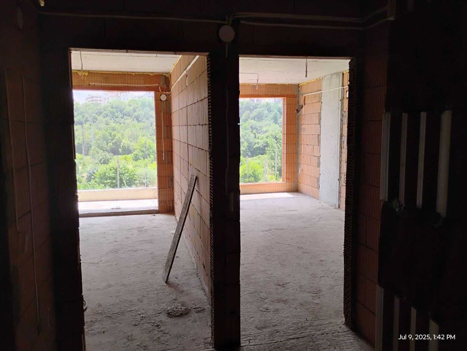 Продава се Двустаен апартамент в София, Сухата река - 64 кв.м за 2125 €/кв.м - Снимка #1