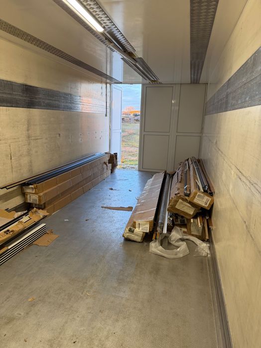 Фургон подходящ за склад