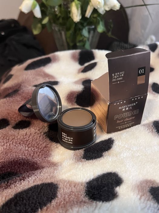 Pudra pentru acoperirea scalpului efect de par mai des - maro