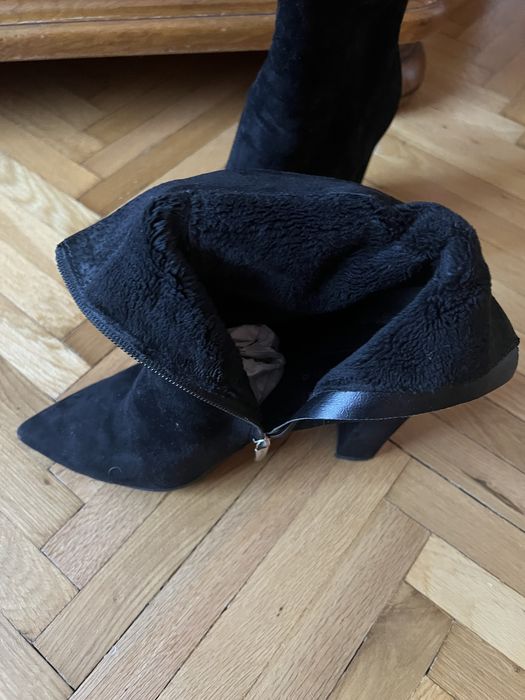 Botine din piele întoarsă