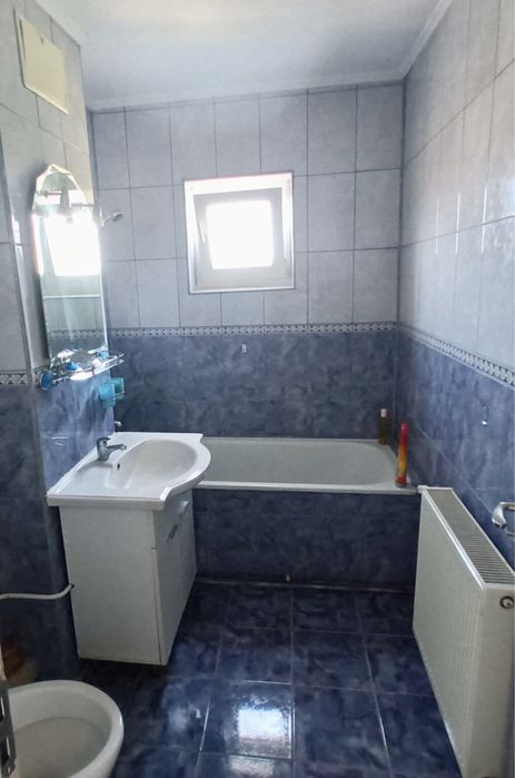 Inchiriez apartament cu doua camere