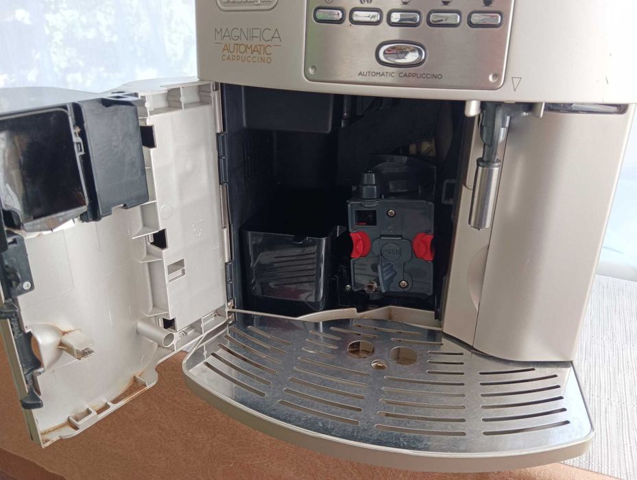 Кафемашина De'Longhi Magnifica EAM 3500.S