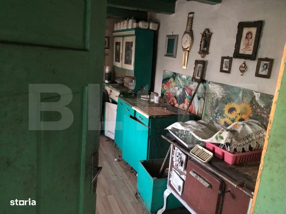 Teren cu casa batraneasca, 2000 mp, comuna Pomi