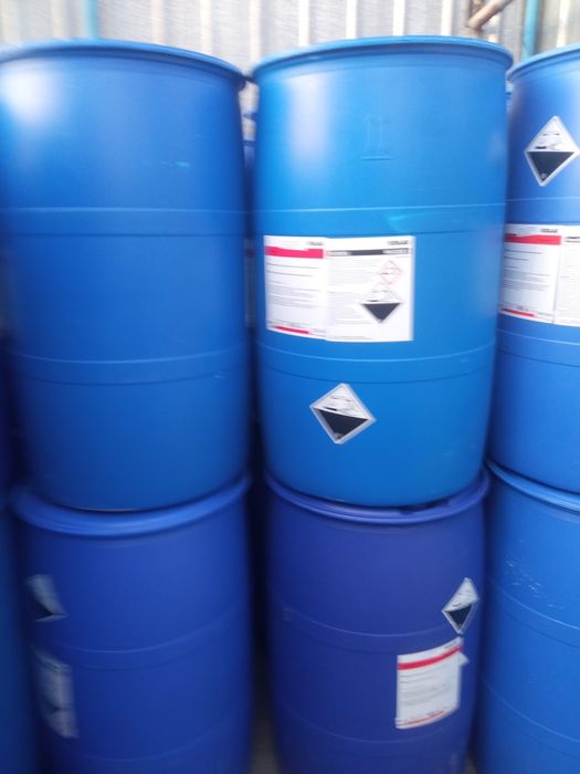 Продам.200.лит.бочки.