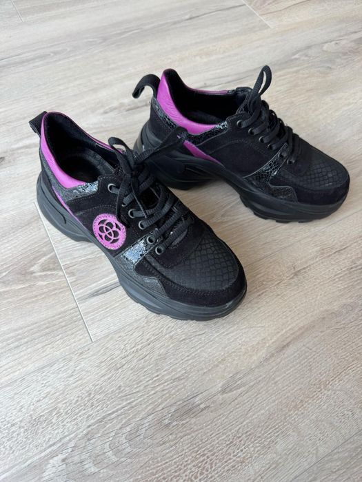 Дамски сникърси от естествена кожа