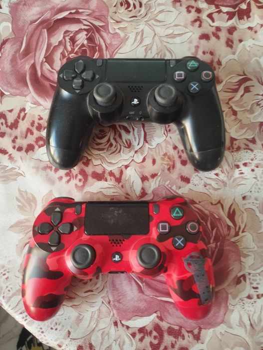 Продавам Playstation 4