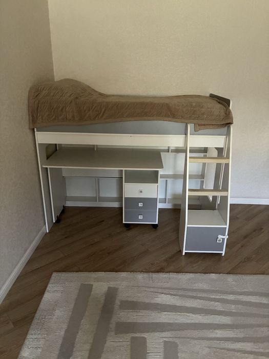 Детское кровать и стол