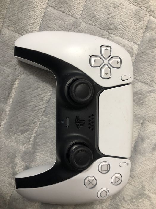 Vand maneta ps5 predare buzau