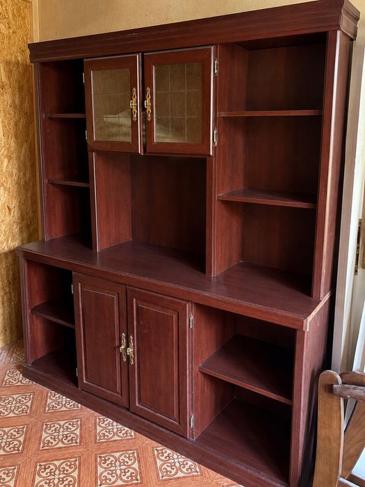 Сервант можно отреставрировать классно