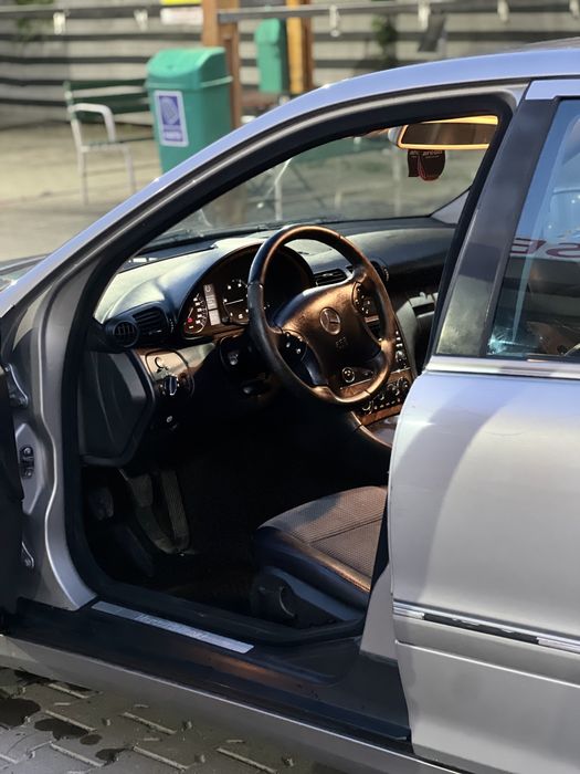 Vand Mercedes Benz