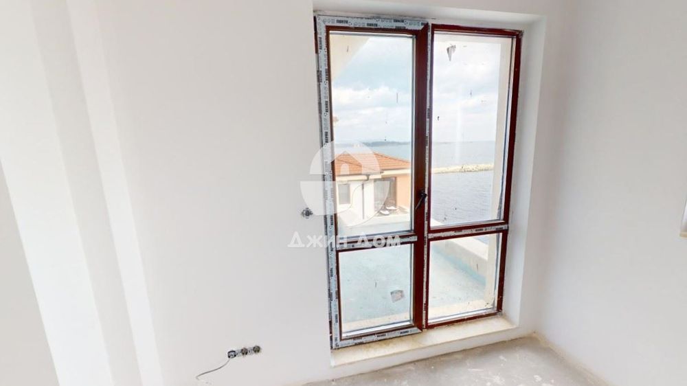 Продава се Тристаен апартамент в с. Равда, Област Бургас - 173 кв.м за 2248 €/кв.м - Снимка #4