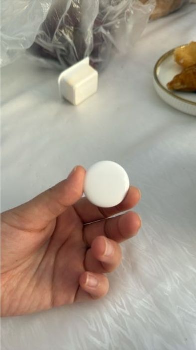 Bluetooth-метка Apple Airtag белый
