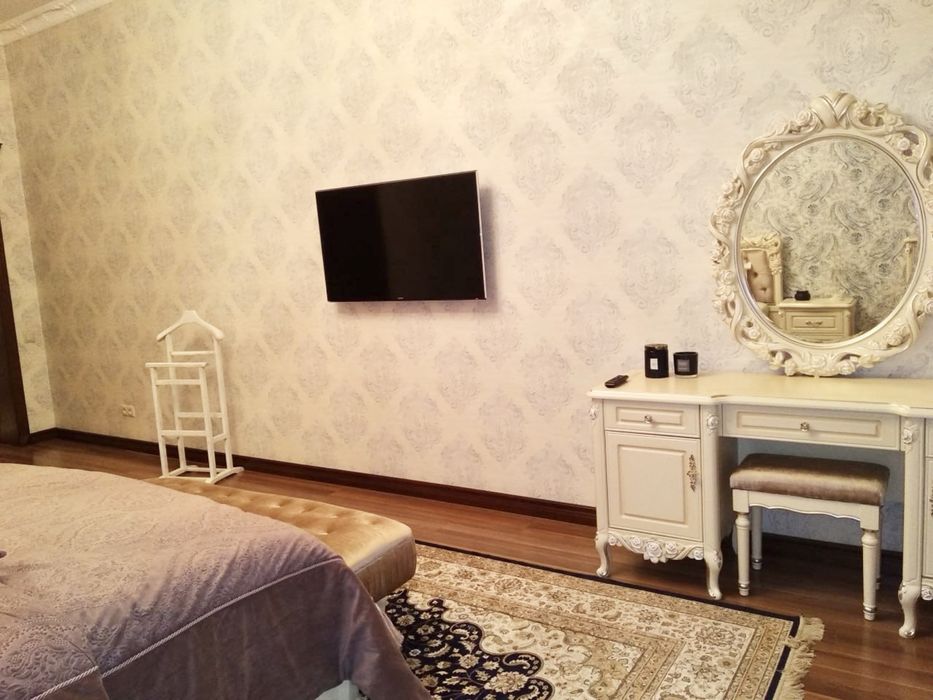 Сдается в аренду 3 ком квартира в Новостройке м.Ойбек