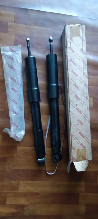 Амортизатор Ланд Крузер 80