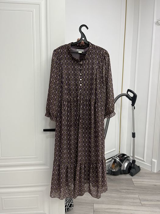 Женское платье красивый