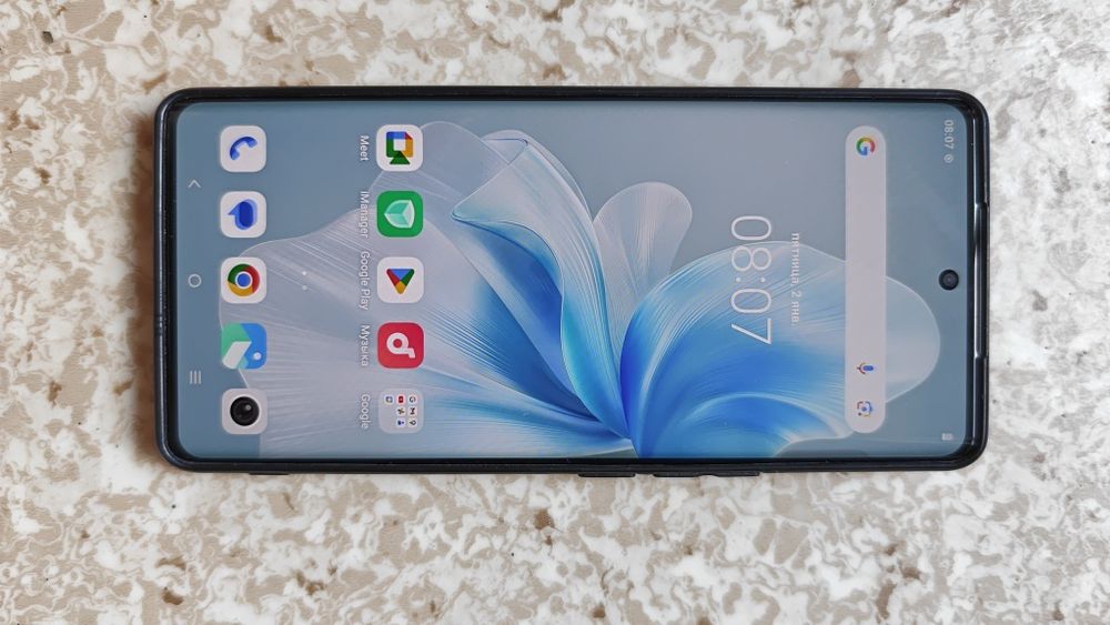 Продам телефон vivo v30