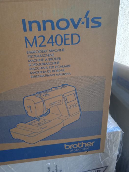 Mașină de brodat Brother Innov-is M240ED – stare foarte bună
